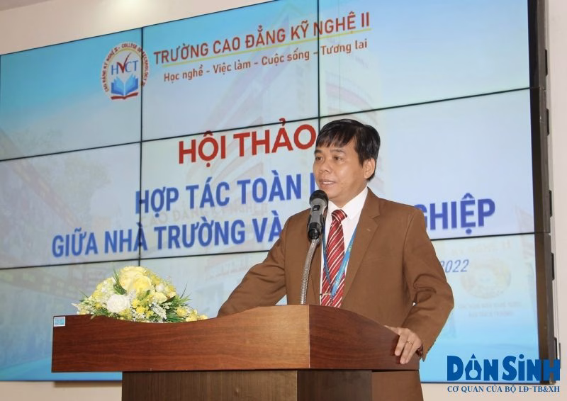 Trường Cao đẳng Kỹ nghệ II hợp tác toàn diện với doanh nghiệp để đào tạo nghề